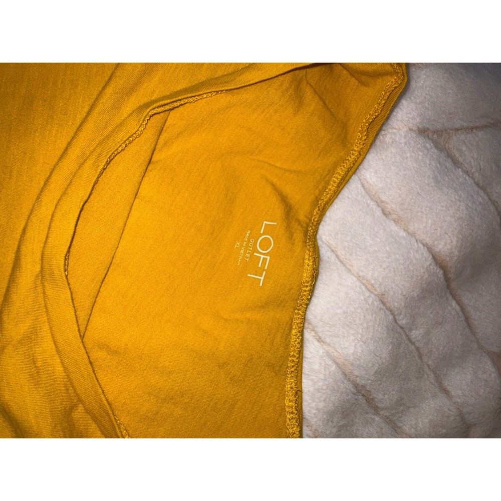 Loft T-Shirt Womens XL Yellow Y2K fun Bring the Smiles Daisy Graphic Tee - Picture 2 of 5